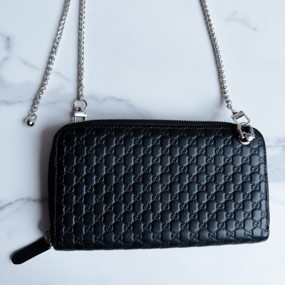 Authentic Gucci GG zipper wallet on chain - Picture 2 of 10